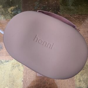 Pink Hanni Oval Case